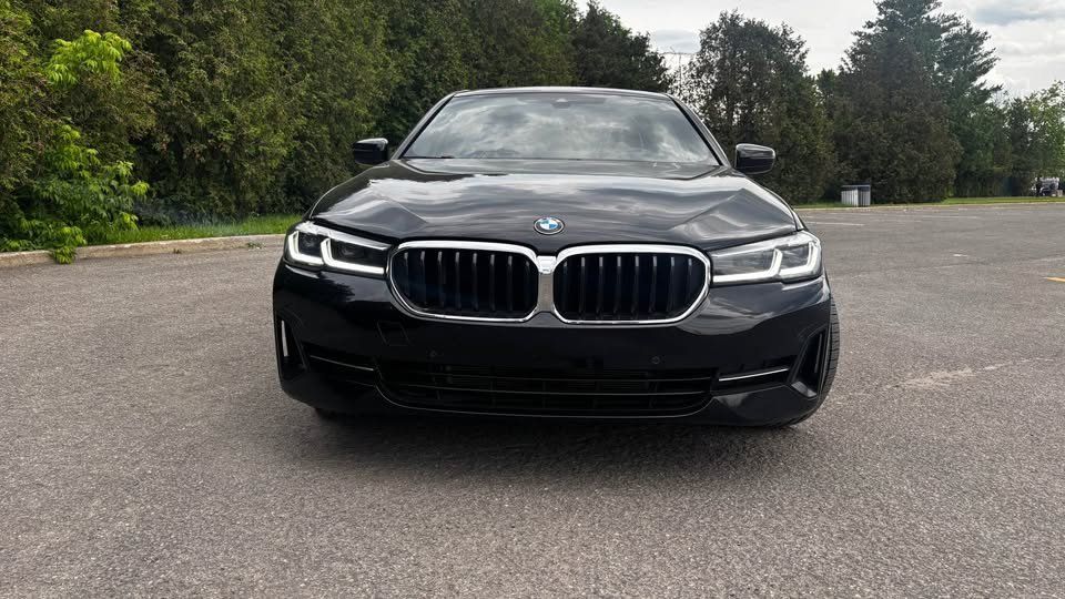 BMW 530 2022 - Thumbnail 2